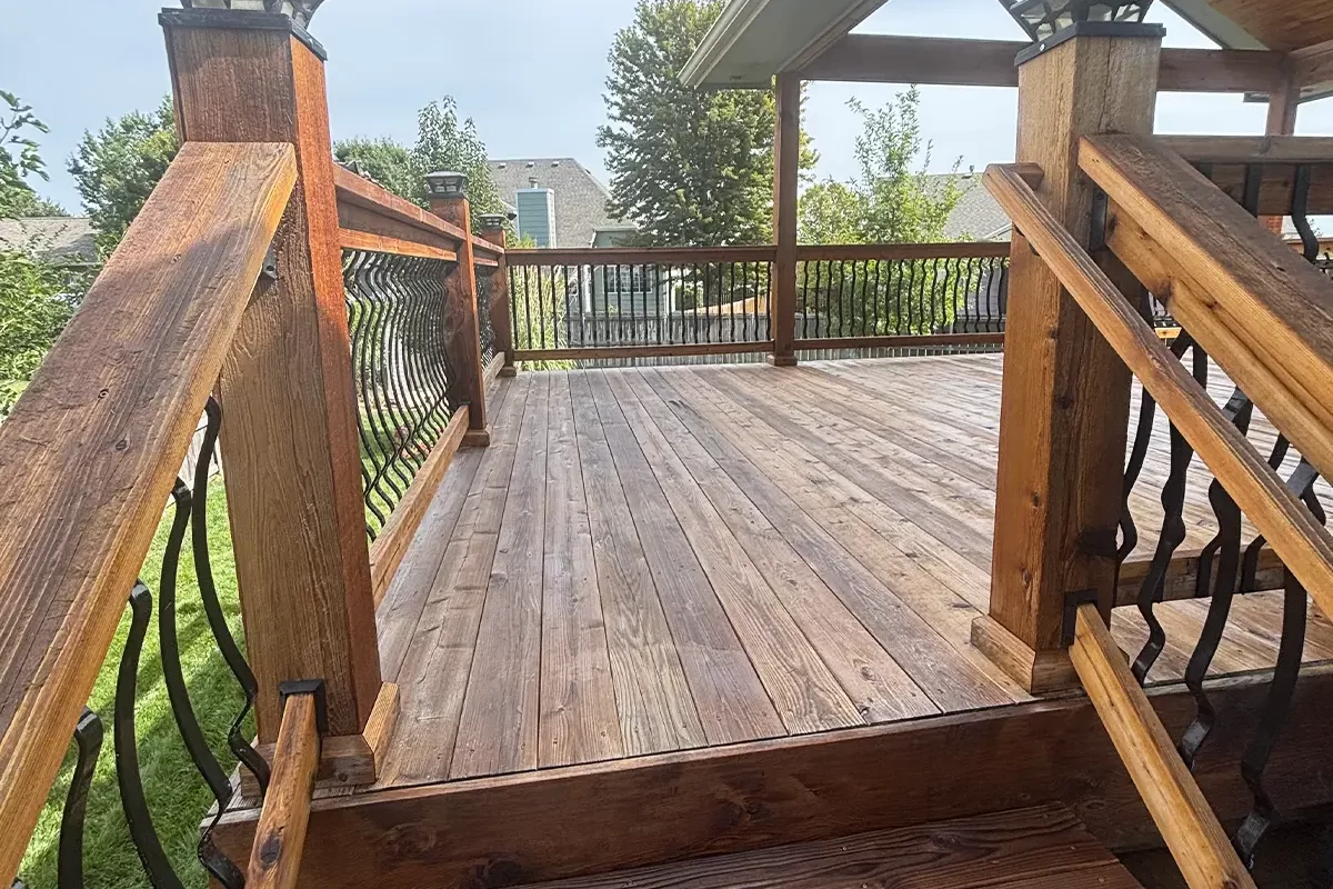 deck-staining-gallery3 deck-staining-gallery3